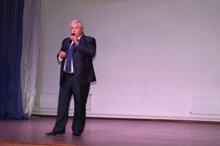   1  2016      