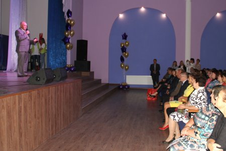   1  2016      
