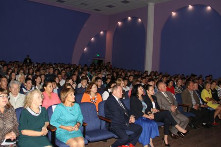   1  2016      