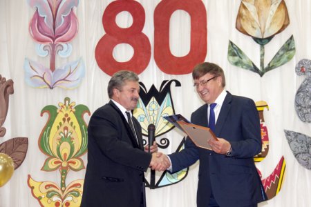          80 