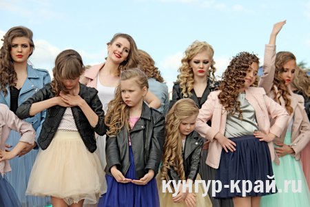 FASHION DANCE SHOW        10 
