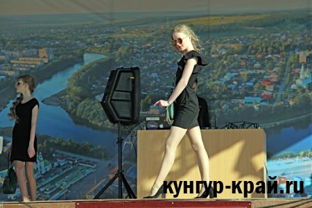 FASHION DANCE SHOW        10 