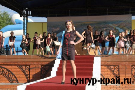FASHION DANCE SHOW        10 